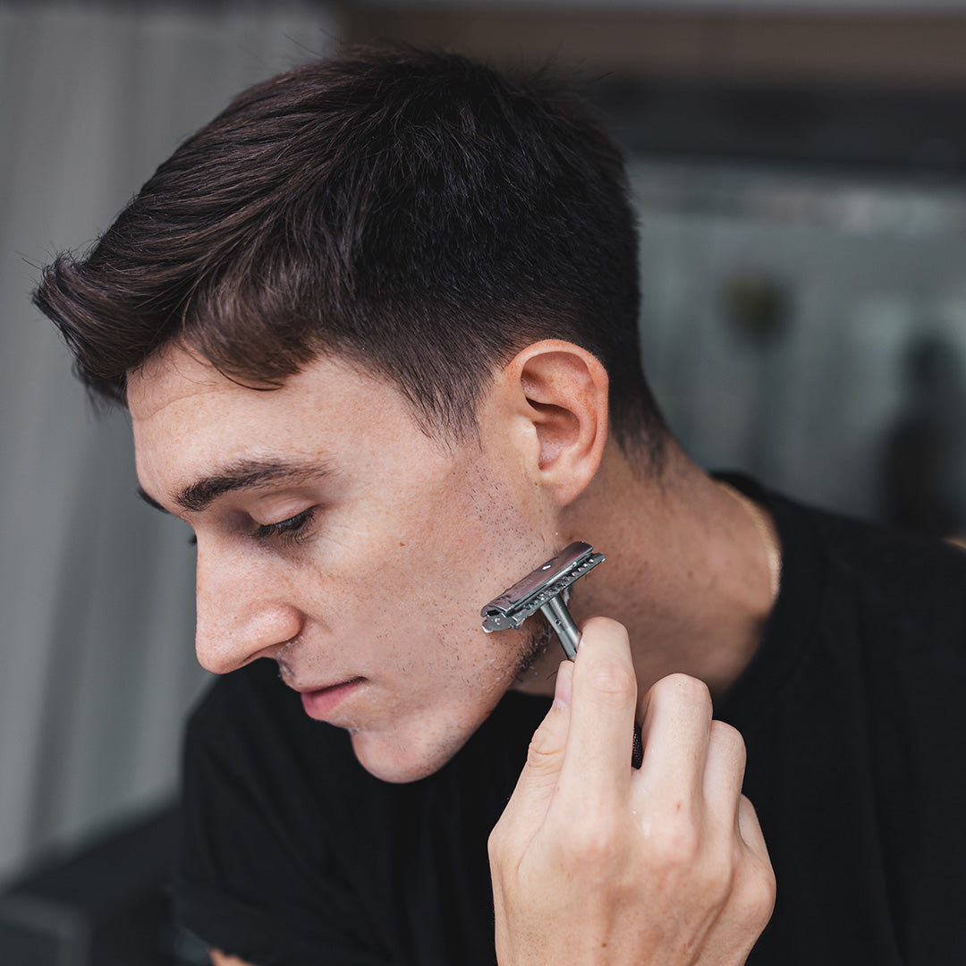 Align™ Razor | Single Blade Safety Razor – BOVEM™